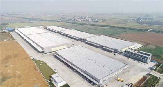 襄陽蘇寧云倉一字型天窗3 襄陽蘇寧云倉一字型天窗3